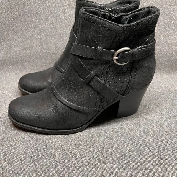 Bare‎ Traps Launa Black Faux Leather Buckle Ankle Boots Women's Size 6M - Image 3