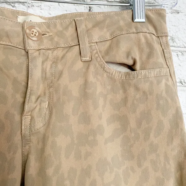 Cloth & Stone Lightwash Leopard Print Skinny Pants - Image 3