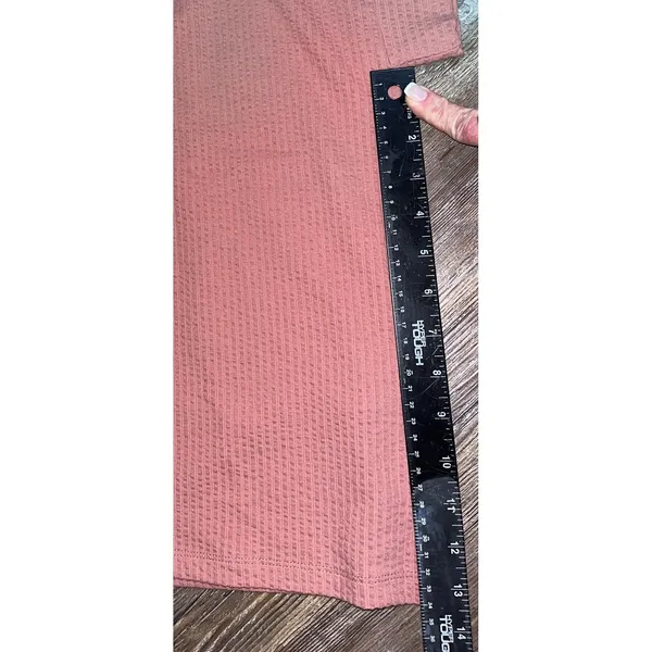 Madewell Knit Short Sleeve Fall Color 3 Button Sleeve Ribbed‎ Blouse Burnt Red - Image 5