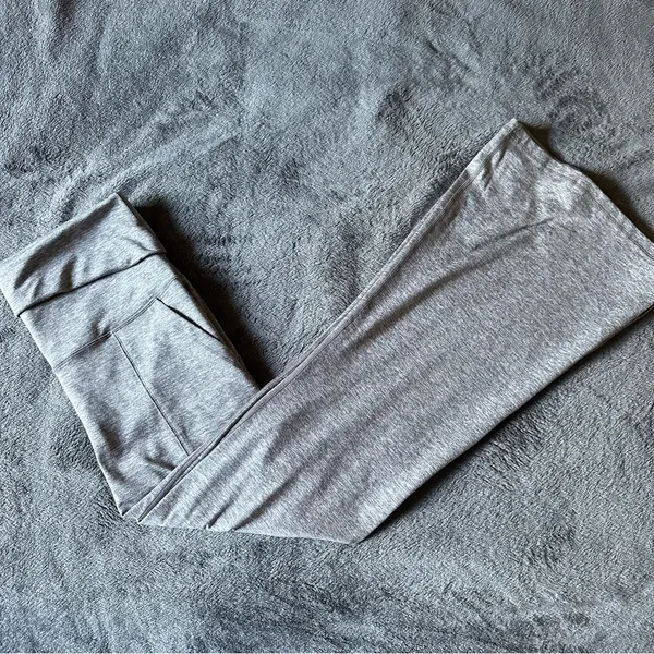 Offline by Aerie Fold-over‎ Hem Flare Leggings Gray Women's Size Large Short - Image 2