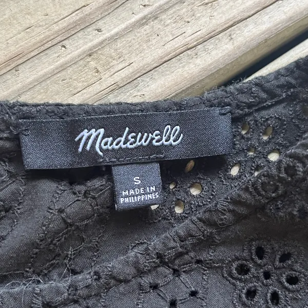Madewell Women's Black Cotton Eyelet Tiered Back Button Top Size S - Image 6