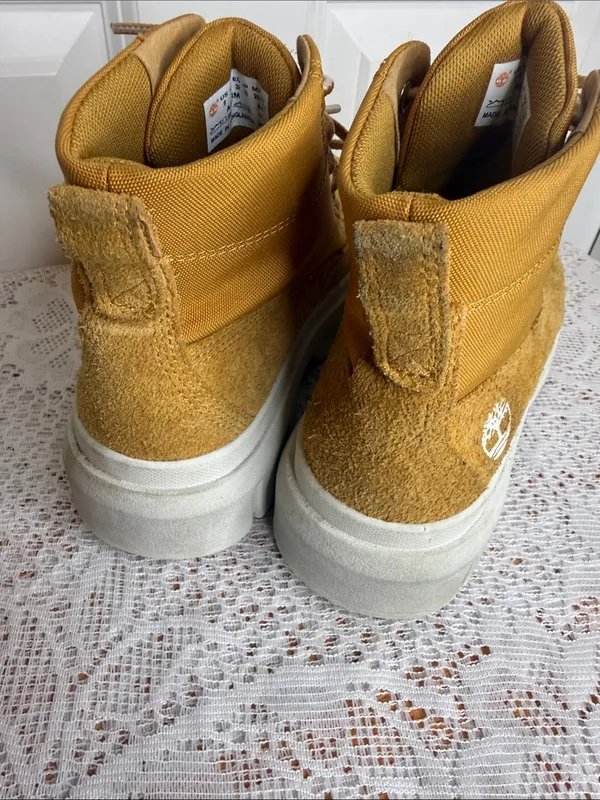 Timberland Women's Greyfield Wheat Suede Lace-Up Lug Moto Boots sz 8 - Image 5