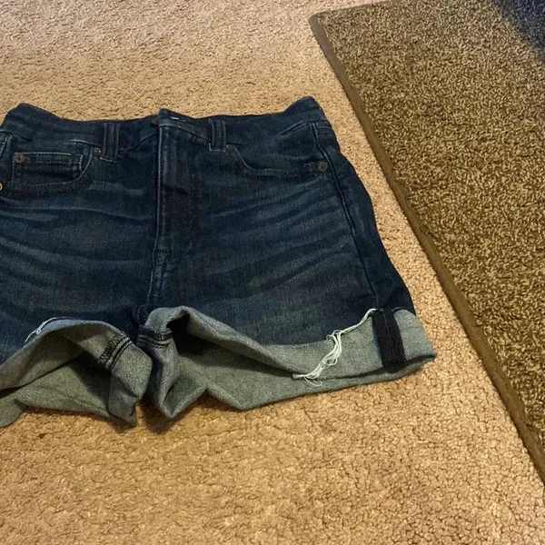 ‎American eagle shorts 4 - Image 2
