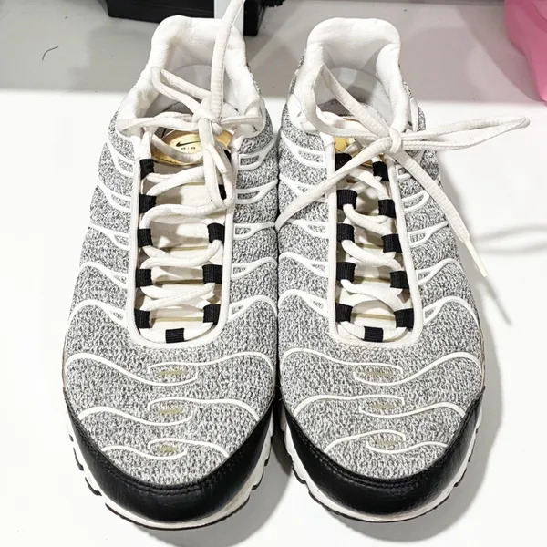 Nike AirMax TN Women Size 9.5‎ Low Top Athletic Sneakers Shoes - Image 2