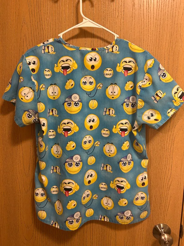 Smiley face scrub shirt Blue - Image 2