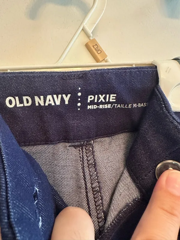 Old Navy Women's Pixie Skinny Jeans - Image 3