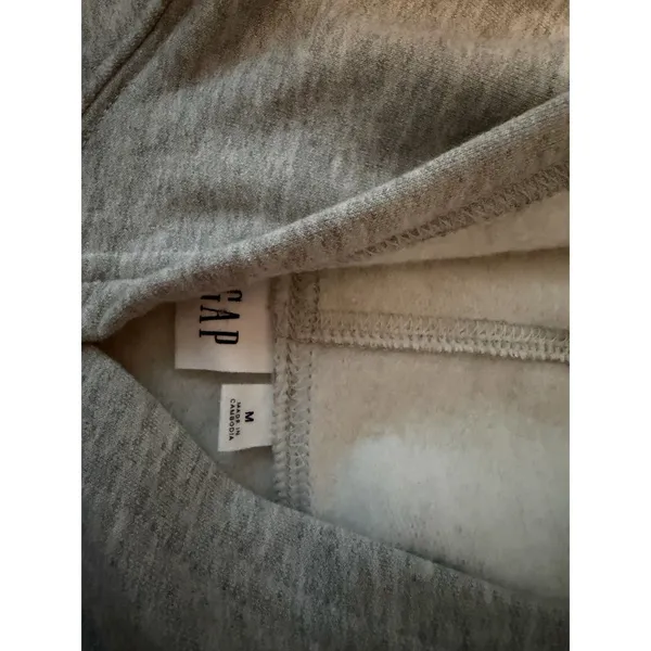 Gap Women's Fleece Pullover Hoodie Gray Embroidered Arch Logo Size Medium - Image 4