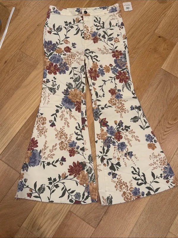 We The Free free people FREE PEOPLE Crop YOUTHQUAKE Print Flare Jeans 28‎ nwt - Image 3