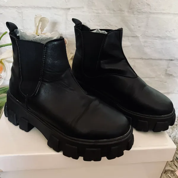 Boutique Lug Sole Boots - Image 3