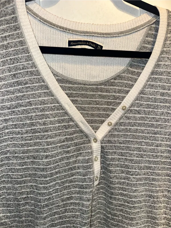 Abercrombie & Fitch Lounge Ribbed Henley Striped Sleep Top $40 MSRP - Image 5