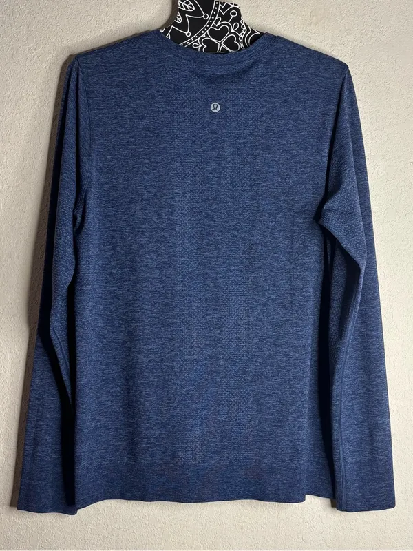 Lululemon Swiftly Breathe Long Sleeve Water Drop / Night size 8 - Image 3