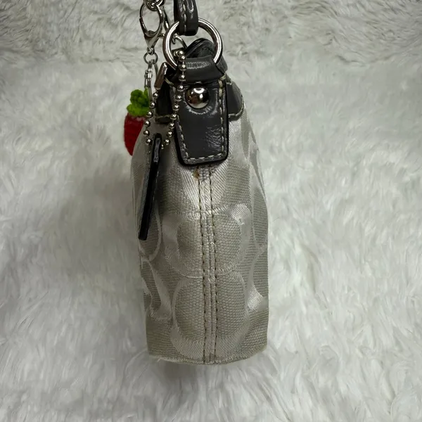y2k COACH Gray Signature Canvas Mini Purse / Wristlet - Image 4