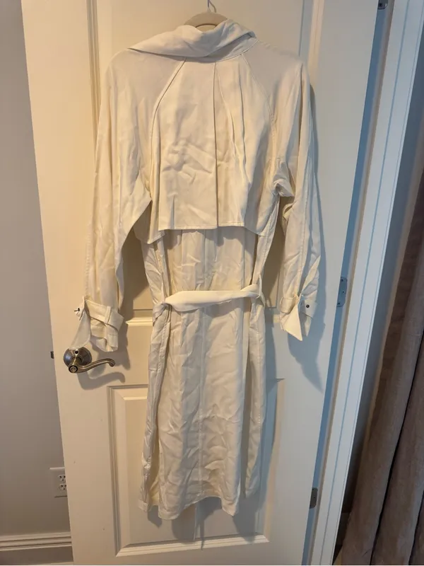 Michelle Mason Classic Ivory Belted Trench Coat | Size 4 - Image 5