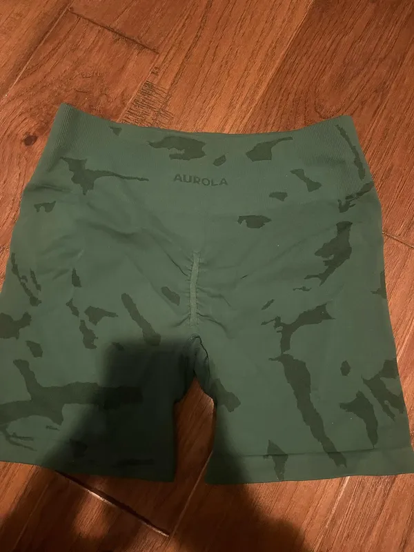 Aurola Amazon Shorts Camo Seamless Scrunch - Image 2