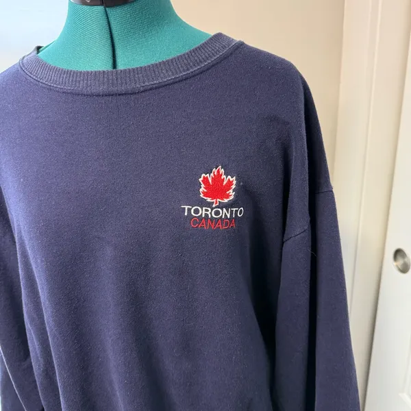 Vintage Navy Blue Toronto Canada Pullover Sweatshirt Cotton Blend Medium - Image 5
