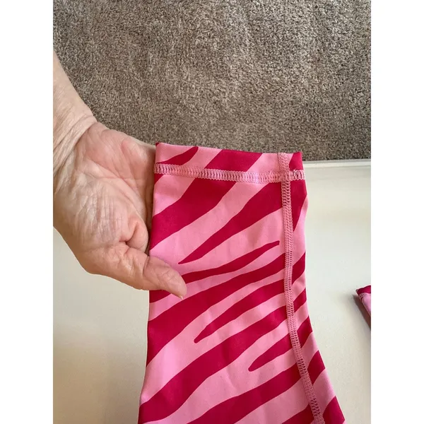 NWT Wilo The Label Contour Pink Zebra Print Sports Bra and leggings Women's S - Image 11