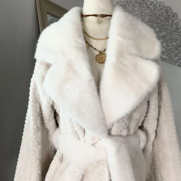 Source Unknown Elegant Old Money Mobwife Ivory White Faux Fur Belted Coat Jacket Size L - Image 3