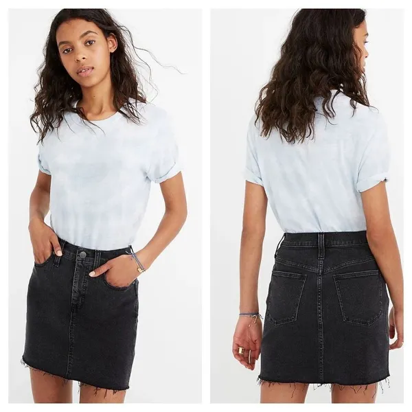 Madewell Stretch Denim Straight Mini Skirt in‎ Ashcraft Wash: Raw-Hemmed Edition - Image 2
