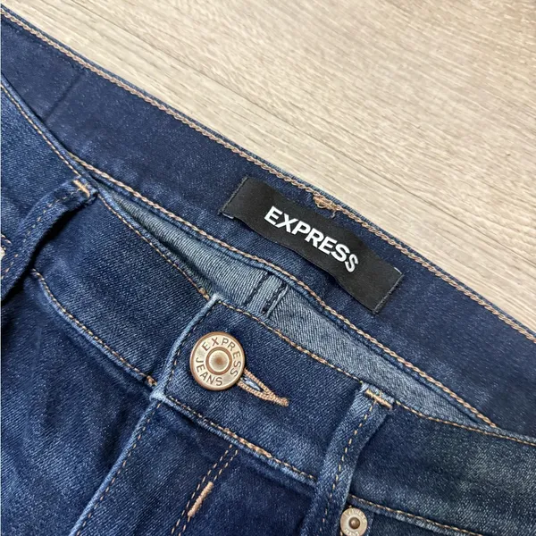 •EXPRESS• MID RISE LEGGING JEANS - Image 5