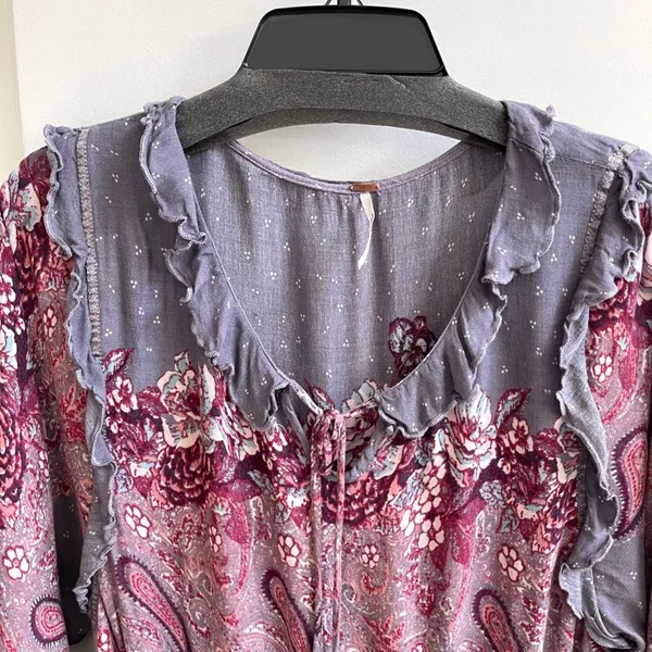 Free People Blouse Womens Medium Purple Boho‎ Paisley Floral Ruffle Peplum Top - Image 3