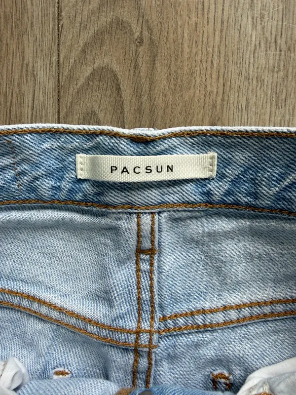Pacsun Dad Jeans Light Wash Distressed - Image 3