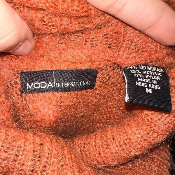 Moda Internation orange mohair wool blend 70’s cowl sweater Size M - Image 3