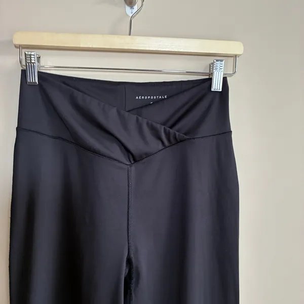 Aeropostale black criss cross front bootcut leggings women's size medium casual - Image 2