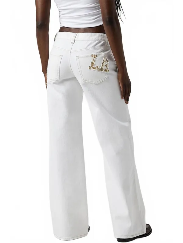 Pacsun Casey Low Rise Baggy Jeans Leopard LA & Heart Patch White NWT Tirza Sz 24 - Image 5