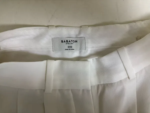 Aritzia Babaton Shorts - Image 9