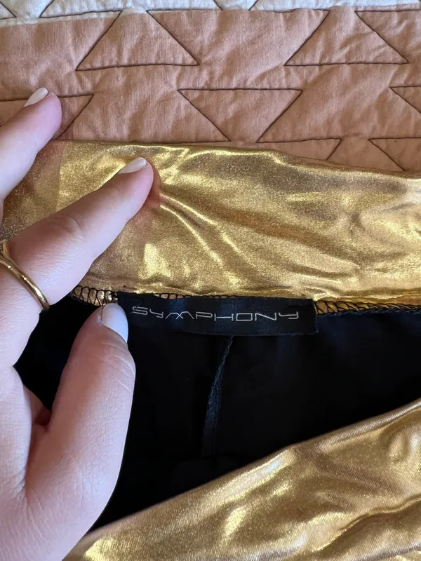 Spanx Gold  Shorts - Image 3