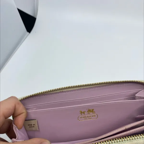 Coach Signature C Dot Cream Multi Zip Around Wallet - Image 7