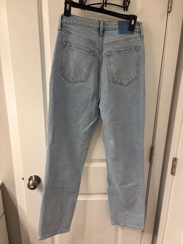 Abercrombie 90s Straight Ultra High-Rise Jeans - Image 2