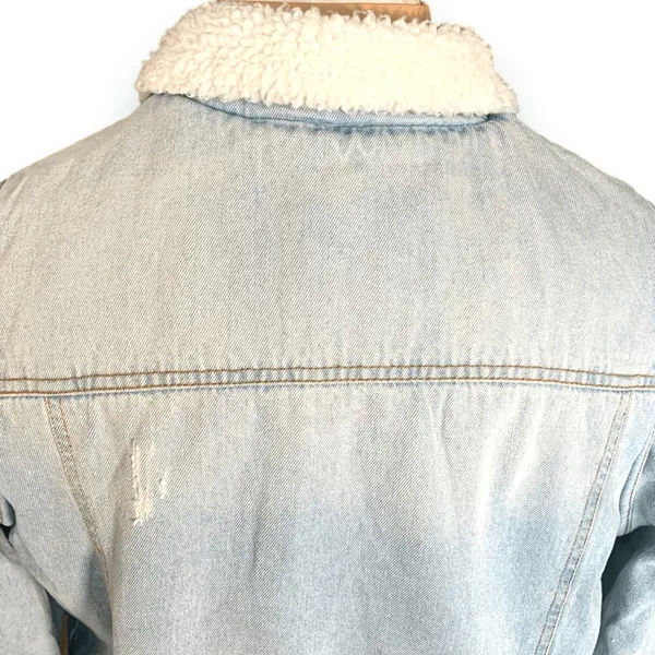 Ashley Vintage Charm Light Wash Sherpa Collar Denim Trucker Jacket Women’s‎ XL - Image 6