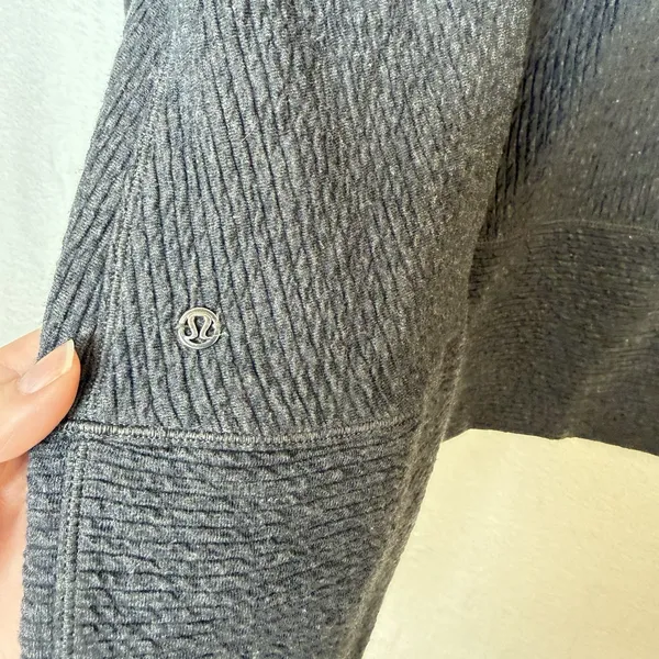 Lululemon Retreat Yourself Textured Pullover Sweatshirt Dark Gray L/XL - Image 3