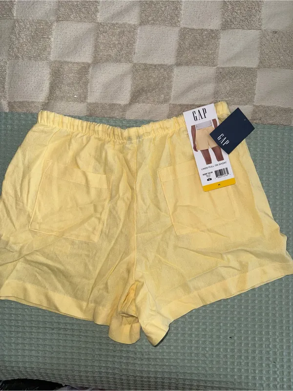 NWT GAP Women’s Yellow Drawstring Linen-Pull On Shorts size M - Image 5