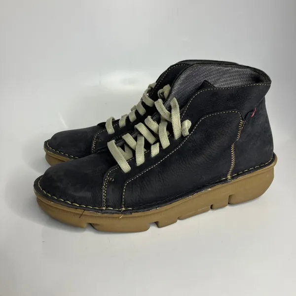 On foot‎ touch dark gray lace up sneakers boots women's size 39 Nubuck leather - Image 4
