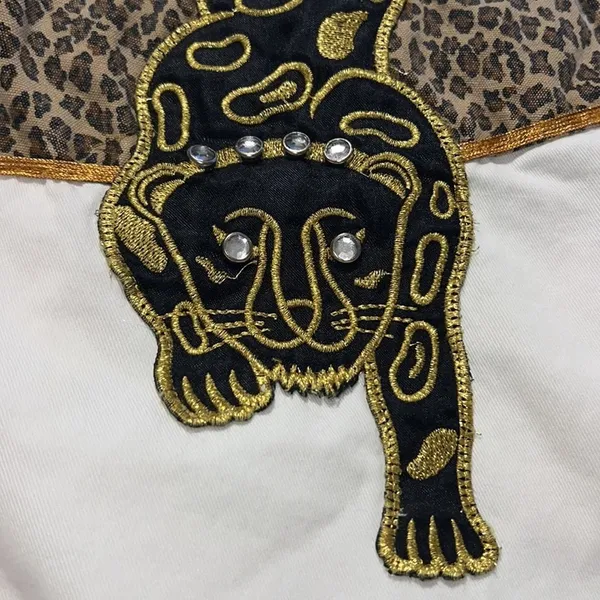 Zana di women’s long sleeve button front cheetah leopard gold tacky animal print - Image 5