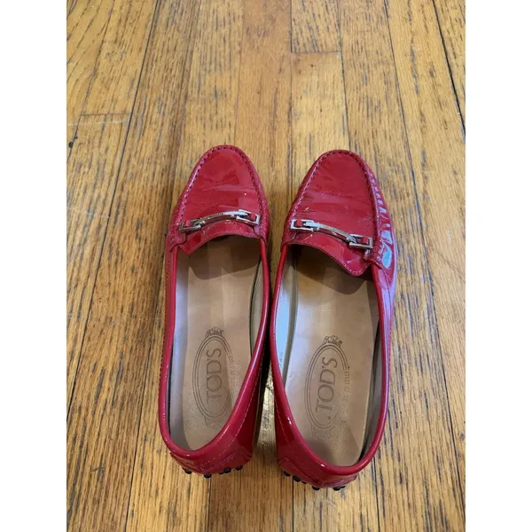 Tod's Womens Red Patent Leather Gommino Driving Loafer Sz 8 - Image 5