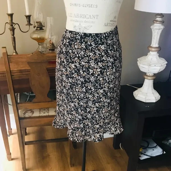 35th & 10th Brown Floral Print Flounce Skirt Sz S - Image 7