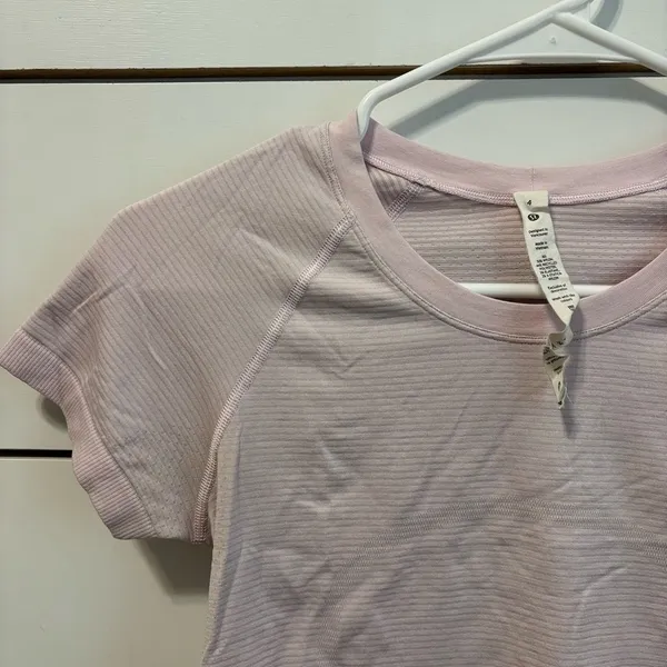 Lululemon Meadowsweet Pink Crop Swiftly Tee *FLAWED* - Image 6