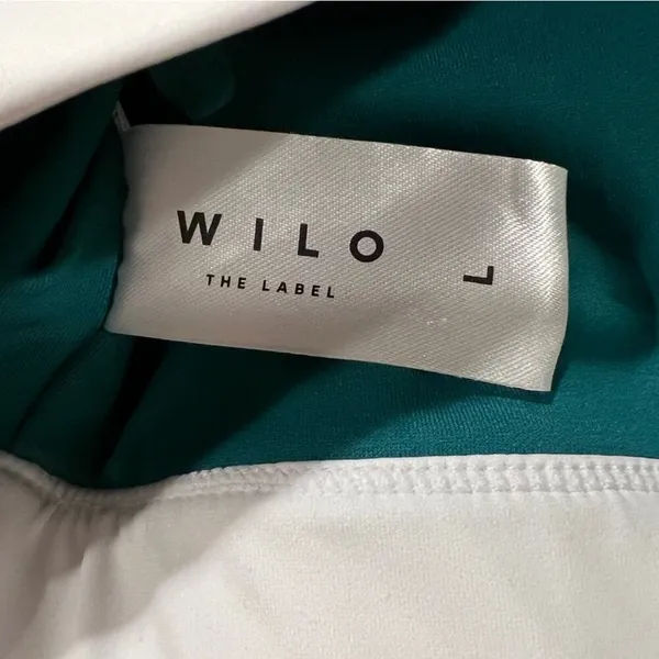 Wilo Teal Striped Band Sports Bra Size L Nwot - Image 7