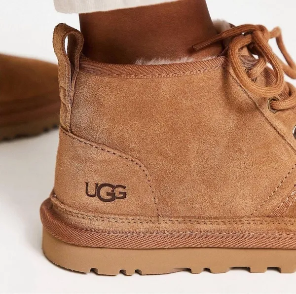 UGG Neumel Women's Boots In Chestnut - Image 3
