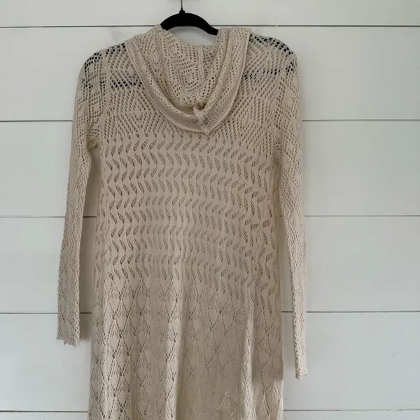 Gypsy Warrior Women’s Small Cream Crochet Hooded Long Line Cardigan - Image 5