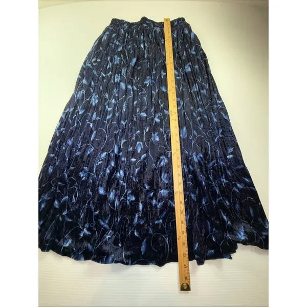 Vintage 1990s Stonebridge blue Floral velvet Satin denim Vest & Skirt Set Size S - Image 9