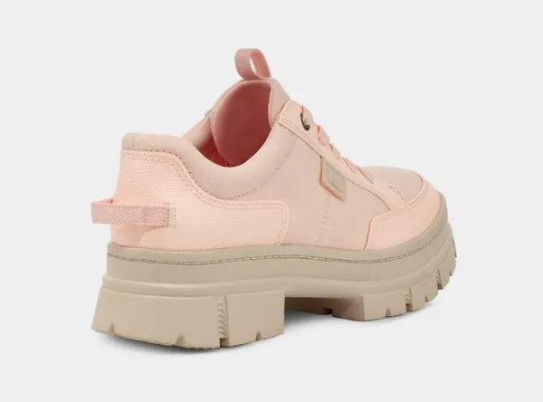 UGG NWT Ashton Hybrid shoe, sneaker, boot. Color: Rosy Beige Size 8 - Image 4