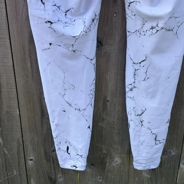 Buffbunny Limitless Collection Sz Medium White Marble Elysium Athleisure Pockets - Image 9