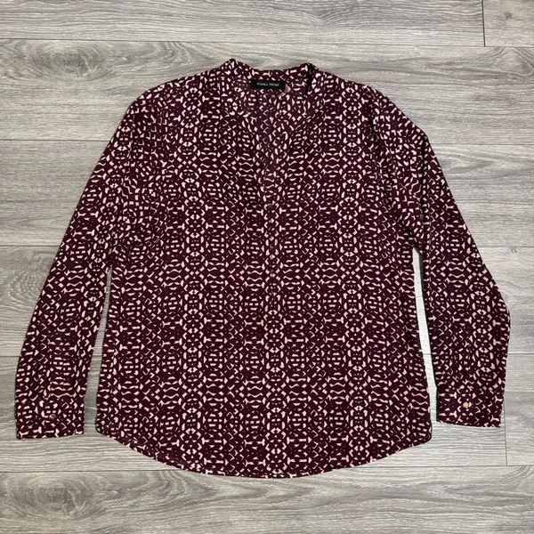 Ivanka Trump Burgandy Dressy LS Blouse Women’s L Half Clasp Button Office‎ Wear - Image 7