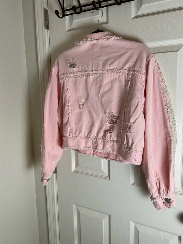 POL Pink Blush Denim Jacket with Sequin Lace Sleeves & Raw Hem - Sz L - Image 8