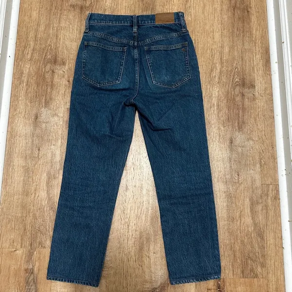 Madewell |‎ Women's The Perfect Vintage Medium Wash High Rise Tapered Jeans, 25 - Image 2