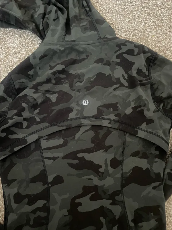 Lululemon Jacket Define Hooded - Image 2